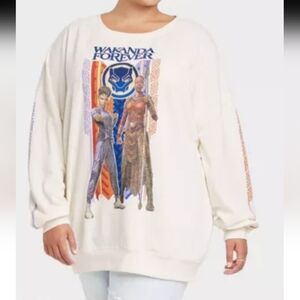 NWT Women’s Marvel Wakanda Forever Graphic Sweatshirt Cream‎ M.